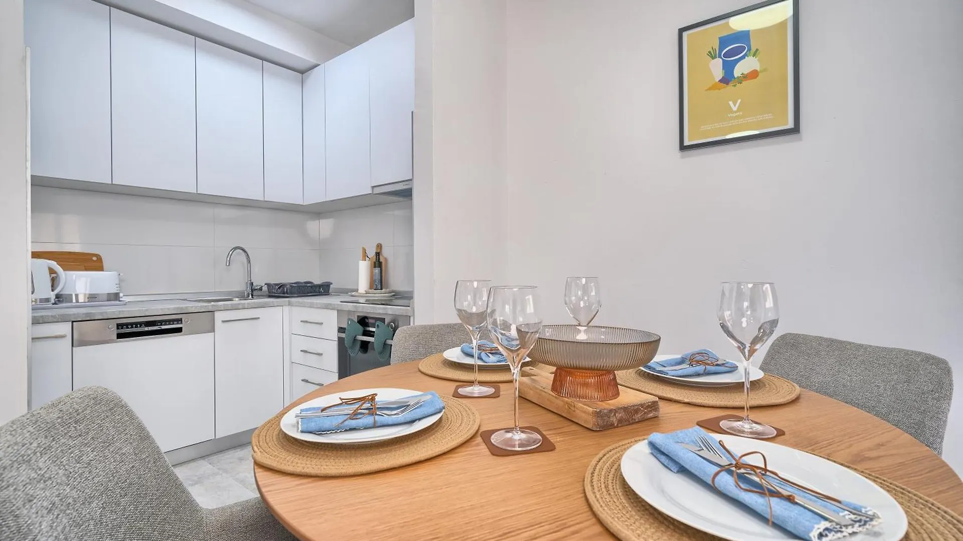 Апартаменты A1-Luxury Apt W Big Balcony 4 Min Walk To Beach Сплит Хорватия
